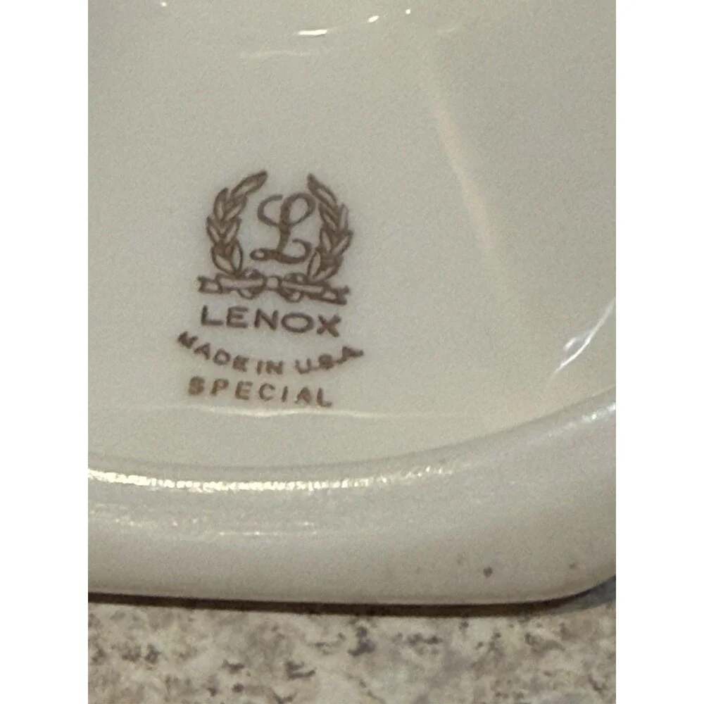 Lenox Holiday Votive Candle Holders Pair Holly Gold Trim Ivory China Special